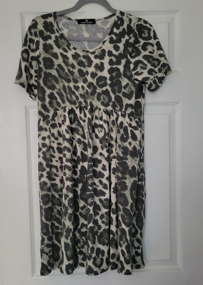 Rae Mode NWOT Animal Print Dress S - Picture 5 of 11